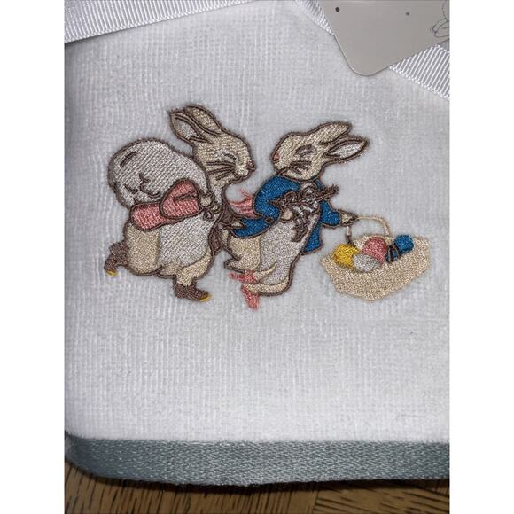 Peter Rabbit 2 Pk Hand Towels Spring Flowers Embroidered Easter Beatrix Potter - Picture 2 of 4